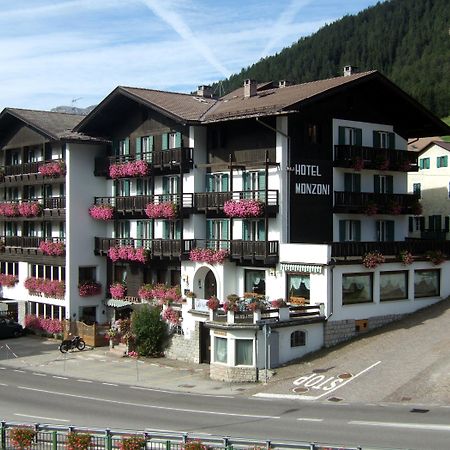 Gh Hotel Monzoni Pozza di Fassa Luaran gambar