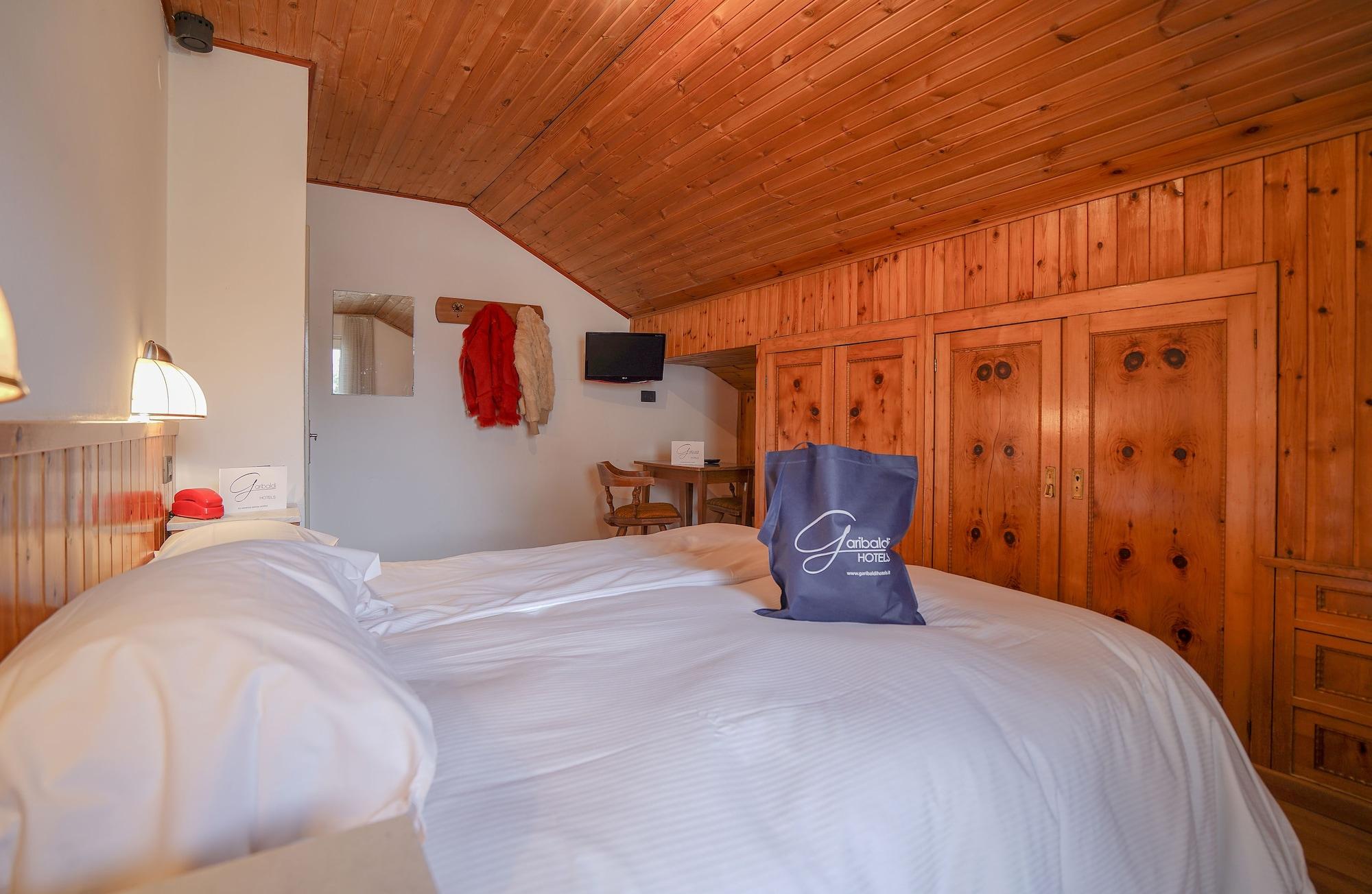 Gh Hotel Monzoni Pozza di Fassa Luaran gambar