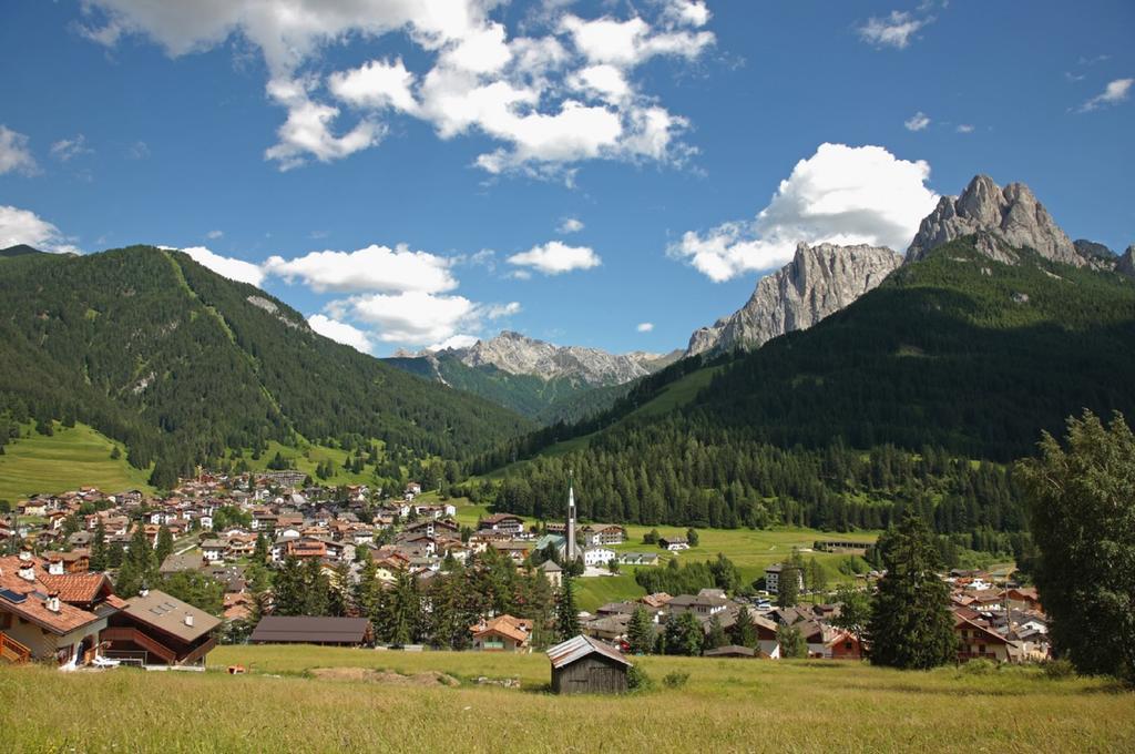 Gh Hotel Monzoni Pozza di Fassa Luaran gambar